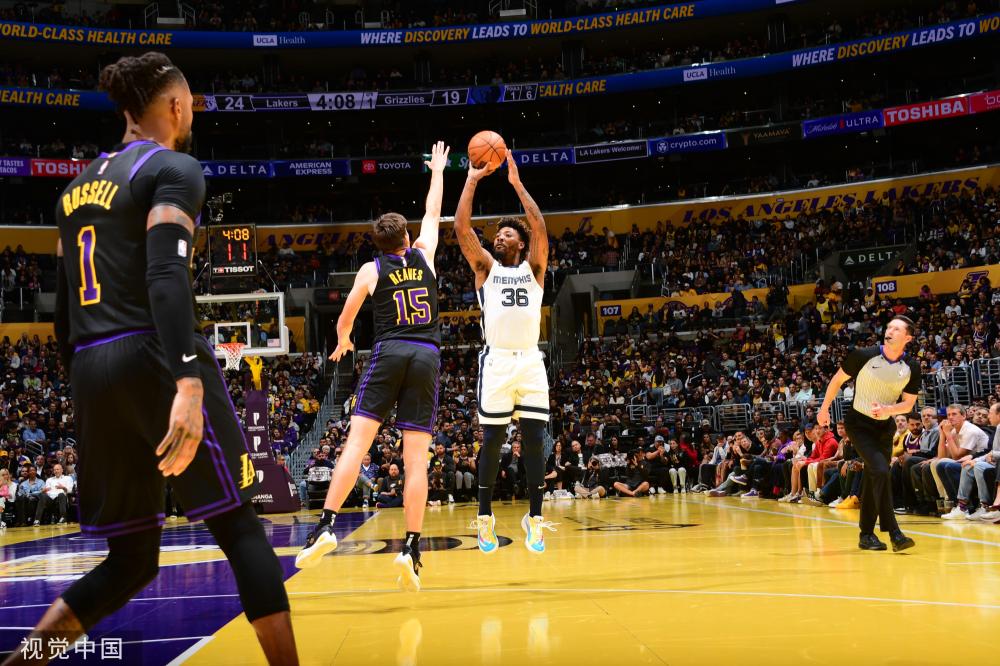 和8次助攻 和8次助攻