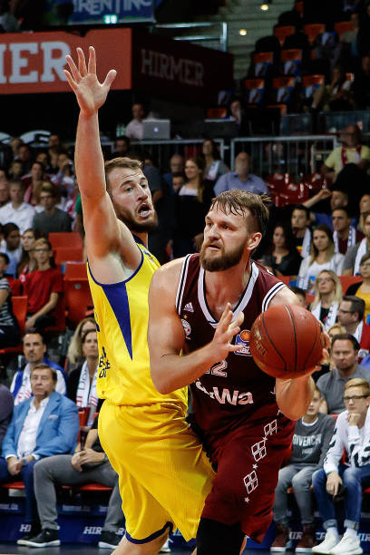 韧与不屈 韧与不屈